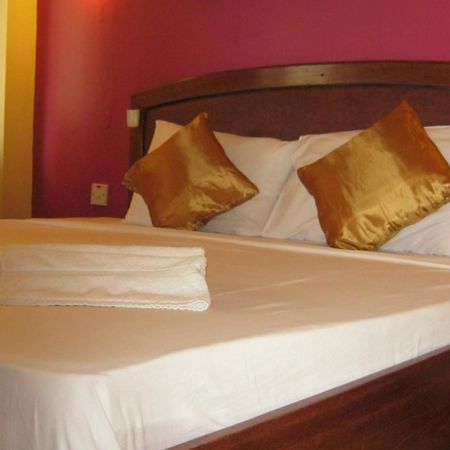 Iris Hotel Dár Al-Szalám Kültér fotó